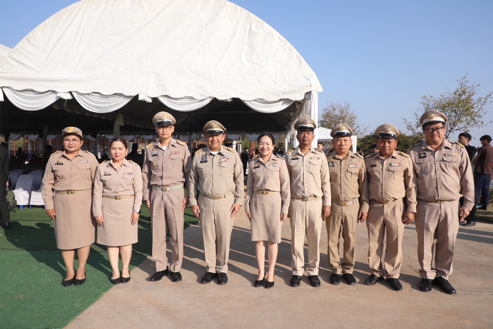 title - ส.ป.ก. เข้าร่วมพิธีเปิดสำนักงานฯ พร้อมมอบเอกสารสิทธิ์ การใช้ประโยชน์ที่ดิน (ส.ป.ก.) และประชุมการติดตามการดำเนินงานตามแผนปฏิบัติการพัฒนาพื้นที่สถานีวิจัยการเกษตรและพัฒนาโครงการหลวงโนนดินแดง ณ จังหวัดบุรีรัมย์